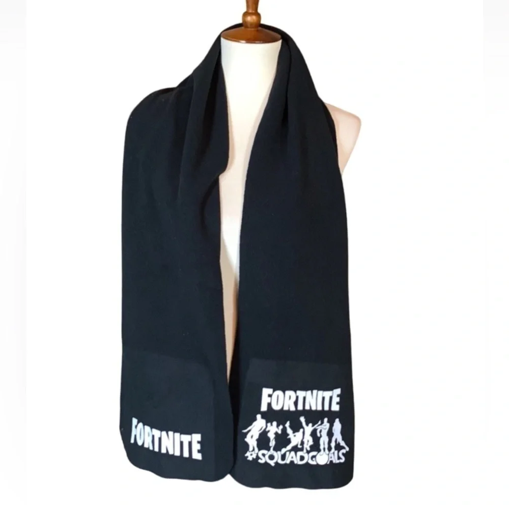 Fortnite Squad goals black fleece scarf